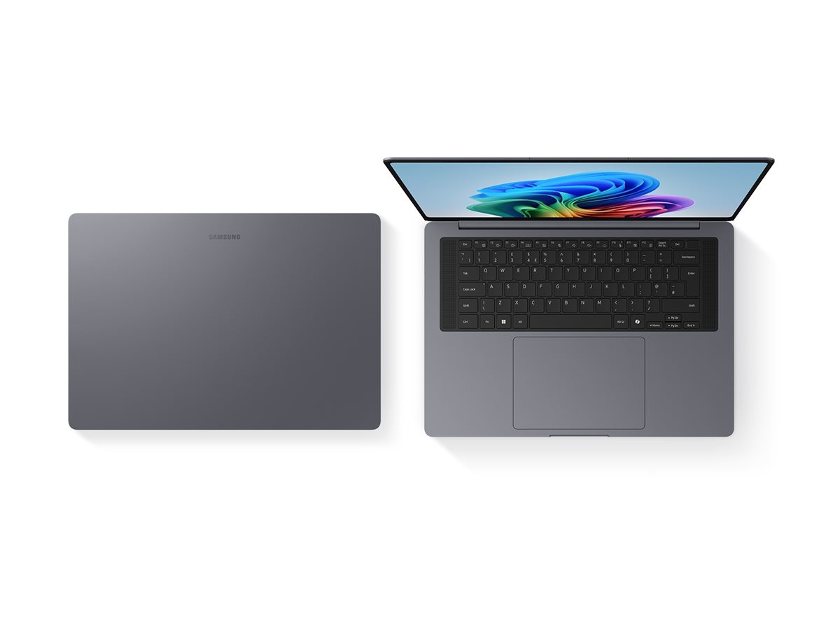 Samsung Galaxy Book6 Ultra - Intel Core Ultra X7 358H  1.9 GHz - Win 11 Home - Arc B390 - 32 GB RAM - 1 TB SSD NVMe - 40.6 cm (16")