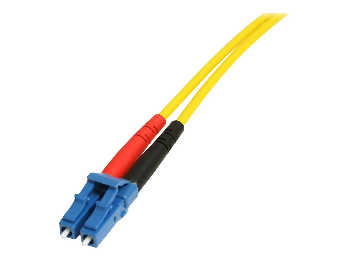StarTech.com 7m Fiber Optic Cable - Single-Mode Duplex 9125 - LSZH - LCSC - OS1 - LC to SC Fiber Patch Cable (SMFIBLCSC7)